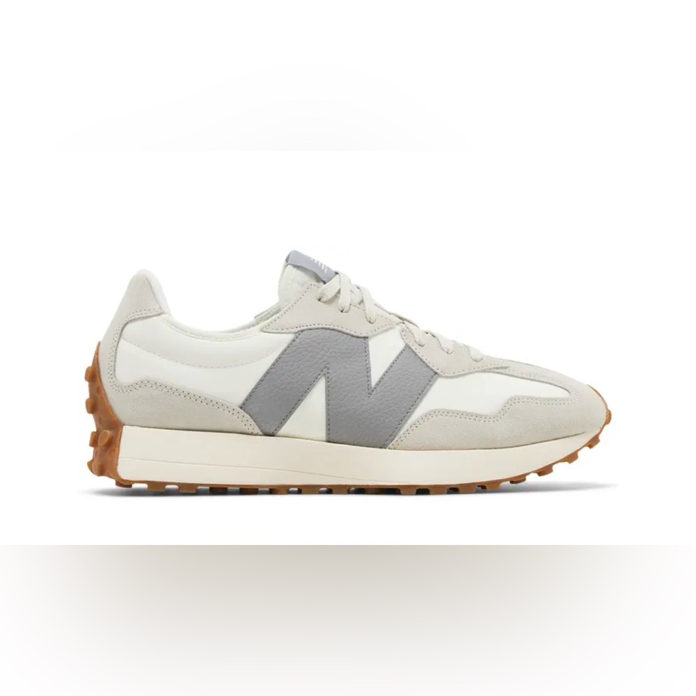 New Balance 327 Moonbeam Shadow Grey Women’s size 10.5